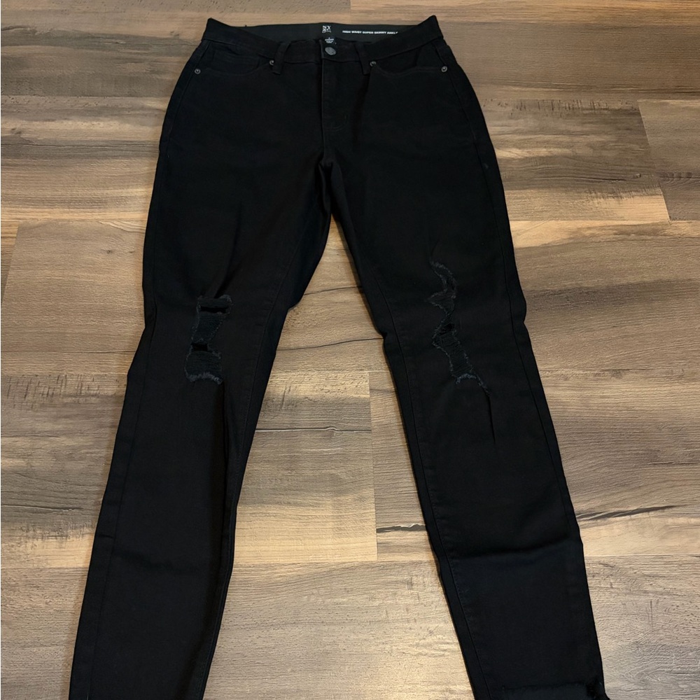 Womens New York & Company Distressed Black Skinny Jeans Size 8